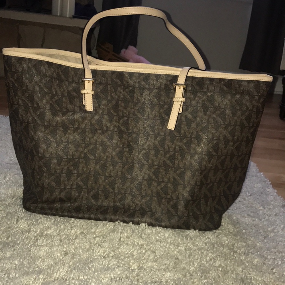 Micheal Kors Tote